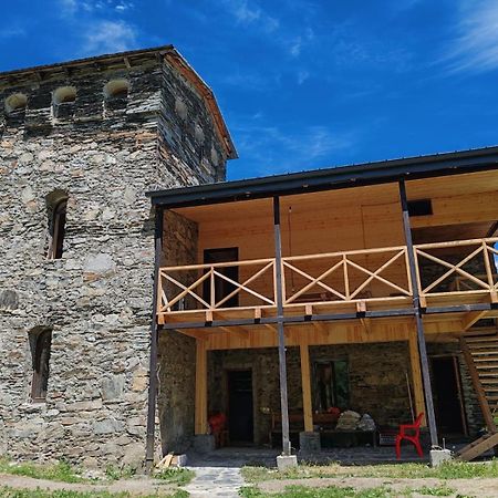 Chazhashi Guesthouse أوشغولي المظهر الخارجي الصورة